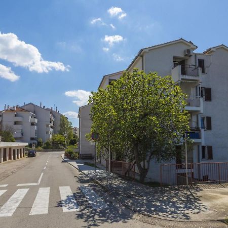 Apartment Vedry Crikvenica Bagian luar foto