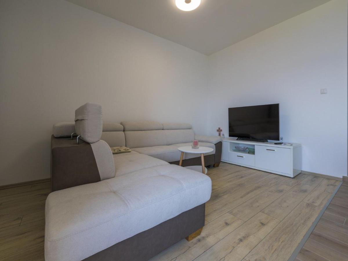 Apartment Vedry Crikvenica Bagian luar foto