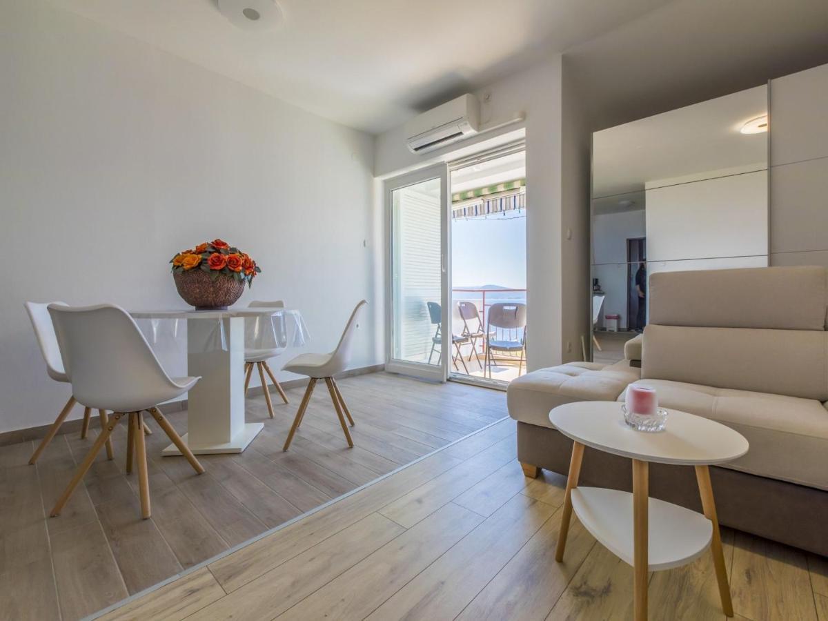Apartment Vedry Crikvenica Bagian luar foto